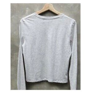 Theory Gray long sleeve tee shirt ❤️